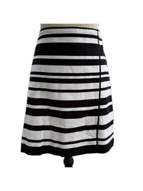 White House Black Market Black and White Striped Pencil Skirt - Size 8